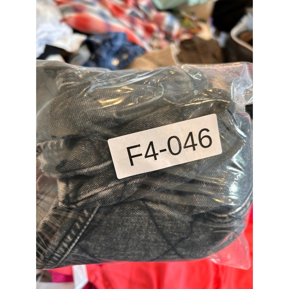 Davi & Dani Quilted Denim Shacket Acid Wash‎ Black Grey Button Down 2XL FLAW - Picture 10 of 10